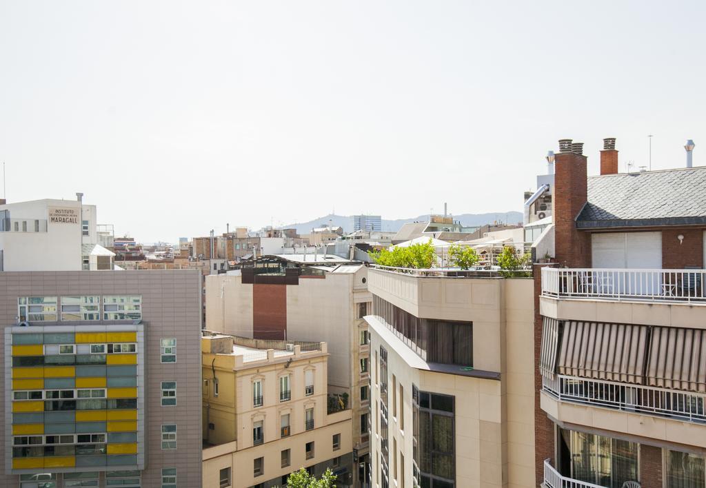 Barcelona Penthouse Private Terrace Sustainable Stay Keyless Access Bagian luar foto